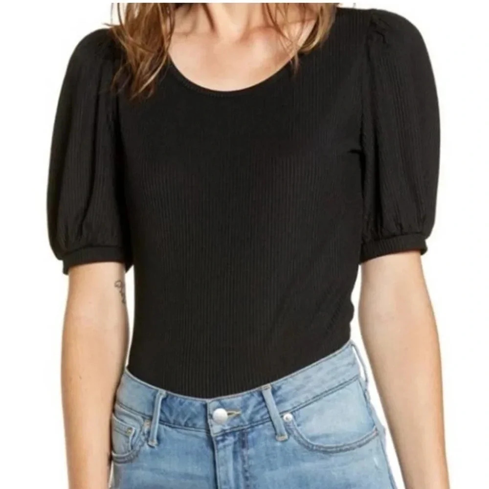 Rachel Parcell black ribbed puff short sleeve stretchy top size large